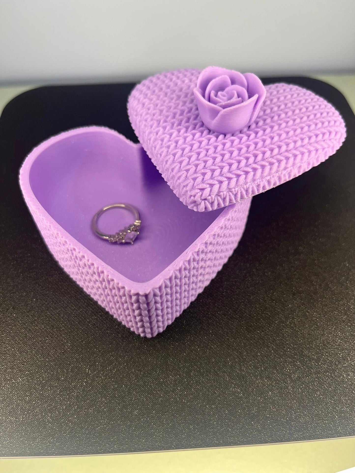 Rose Heart Ring Box – Romantic 3D Printed Jewelry Gift Box